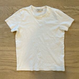 Aritzia Babaton White Classic Short Sleeve Tee